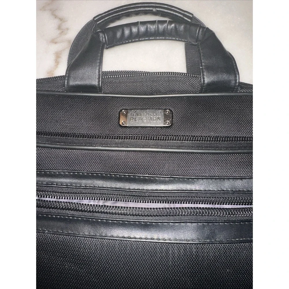 KENNETH COLE‎ REACTION MESSENGER BAG Black Leather R-TECH Briefcase Laptop